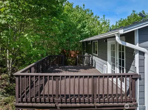 Exterior - 2016 286th St E, Roy, WA 98580 photo 7 of 11
