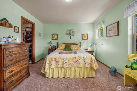 18828 18th Ave E, Spanaway, WA 98387 photo 24