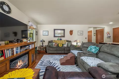 18828 18th Ave E, Spanaway, WA 98387 photo 18