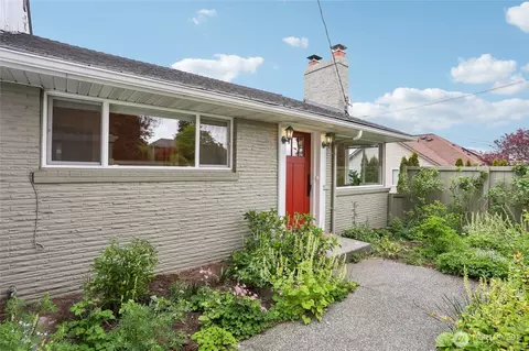 2316 W Dravus St, Seattle, WA 98199