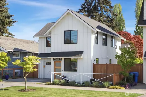 6918 B 32nd Ave NW, Seattle, WA 98117