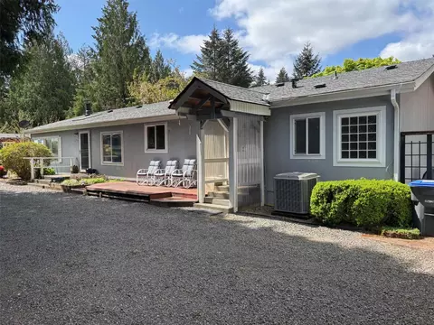 171 E Sea Vista Ln, Grapeview, WA 98546
