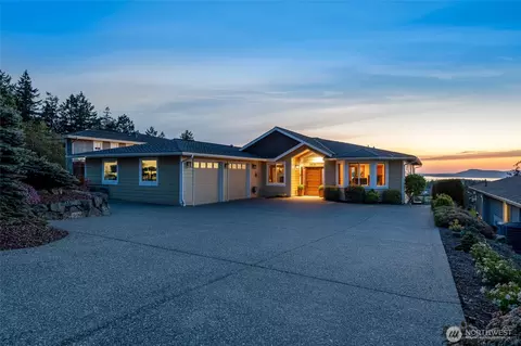 2510 Oregon Ave, Anacortes, WA 98221