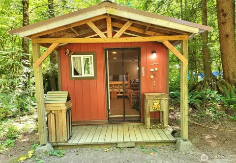 110 Cedar Grove Rd, Randle, WA 98377