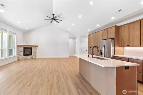 Living - 1200 E Georgia Ln, Everson, WA 98247 photo 3 of 4