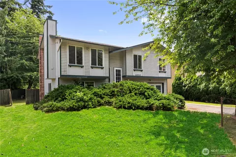 13513 47th Ave NE, Marysville, WA 98271