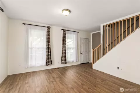 Living - 2402 Cleveland Ave, Everett, WA 98201 photo 3 of 6