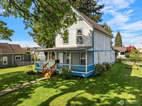 Exterior - 2402 Cleveland Ave, Everett, WA 98201 photo 2 of 5