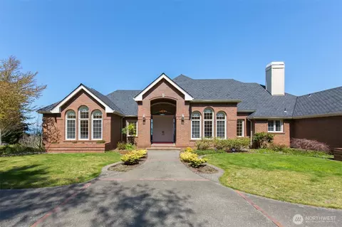 581 Harbor View Dr, Port Angeles, WA 98363