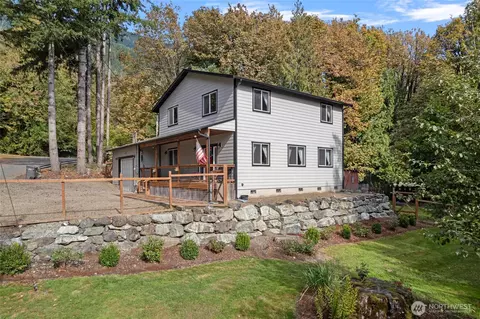 10871 Alfred St, Rockport, WA 98283