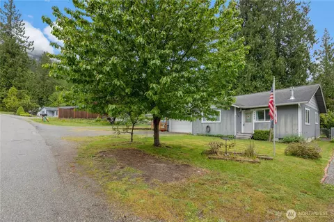 2988 Beaver Pl, Sedro Woolley, WA 98284