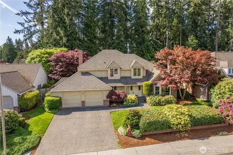 12621 NE 68th Pl, Kirkland, WA 98033