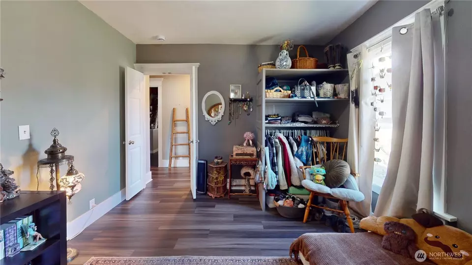 Bedroom - 155 Hwy 7, Tonasket, WA 98855 photo 5 of 5