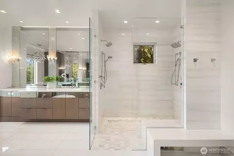 Bath - 209 Northside Rd, Bellevue, WA 98004 photo 3 of 4