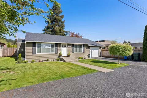 322 SW 15th St, Chehalis, WA 98532