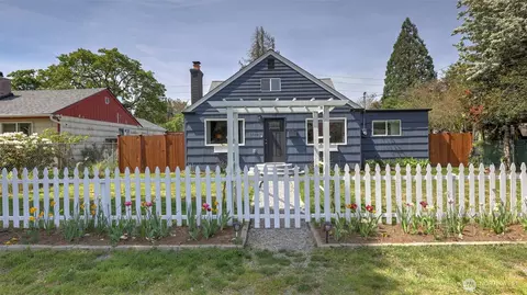 6636 S Wapato St, Tacoma, WA 98409