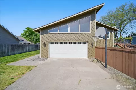 190 Assumption Dr, Walla Walla, WA 99362