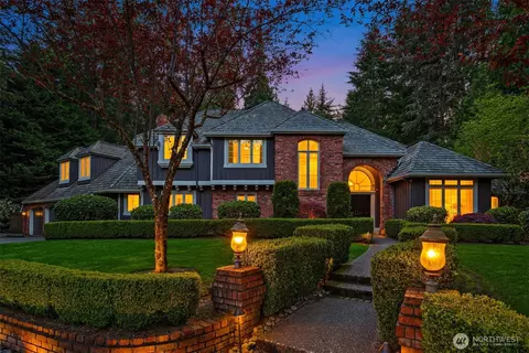 10125 219th Pl NE, Redmond, WA 98053