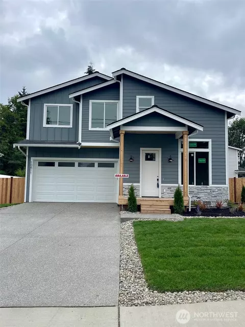 10811 Holly Dr #A, Everett, WA 98204
