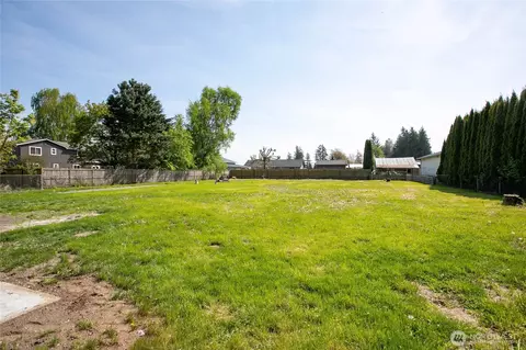 Exterior - 16974 Bradley Rd, Bow, WA 98232 photo 4 of 11