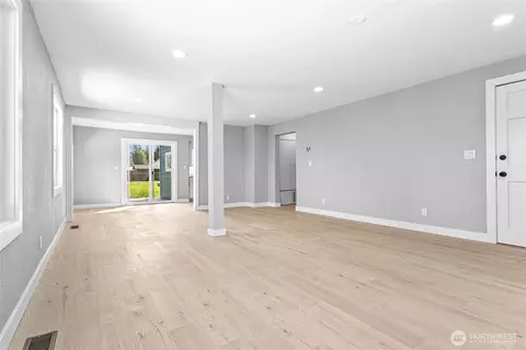 Living - 16974 Bradley Rd, Bow, WA 98232 photo 3 of 5