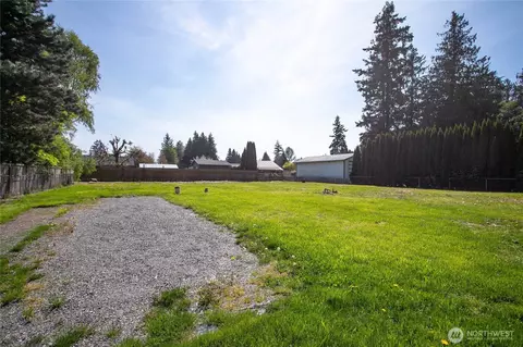 Exterior - 16974 Bradley Rd, Bow, WA 98232 photo 9 of 11