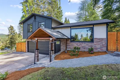 1440 Ostrander Rd, Kelso, WA 98626