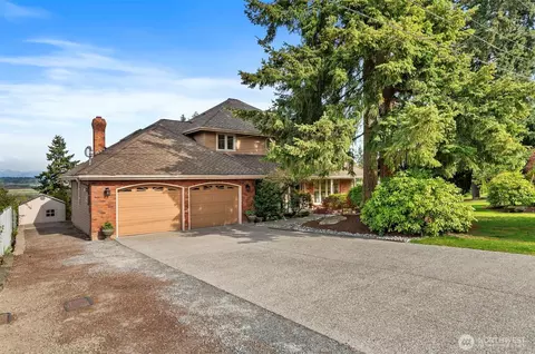 4631 View Dr, Everett, WA 98203 photo 2