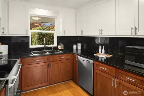 726 N 86th St, Seattle, WA 98103 photo 11