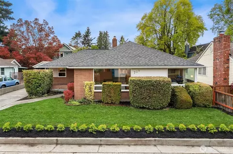 726 N 86th St, Seattle, WA 98103 photo 28