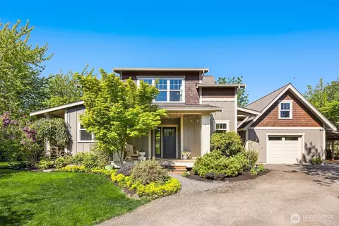 2506 Soundview Dr NE, Bainbridge Island, WA 98110