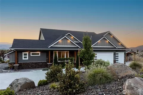 404 S Partridge Ln, East Wenatchee, WA 98802