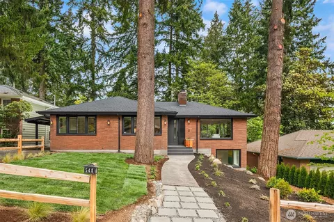 540 NE 130th St, Seattle, WA 98125