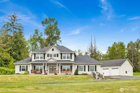 6849 Ershig Rd, Bow, WA 98232