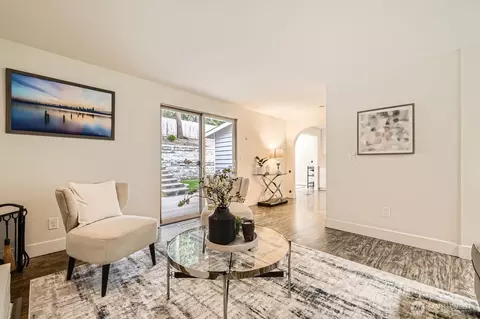 Living - 23115 19th Dr SE, Bothell, WA 98021 photo 3 of 4