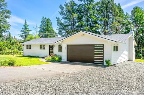 5887 Northwest Dr, Ferndale, WA 98248