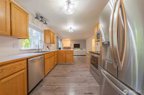 5708 209th St E, Spanaway, WA 98387 photo 4