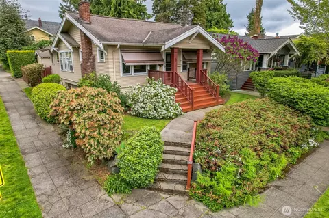 4132 Ashworth Ave N, Seattle, WA 98103
