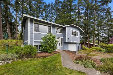 23402 SE 267th St, Maple Valley, WA 98038