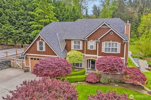 18724 3rd St E, Lake Tapps, WA 98391