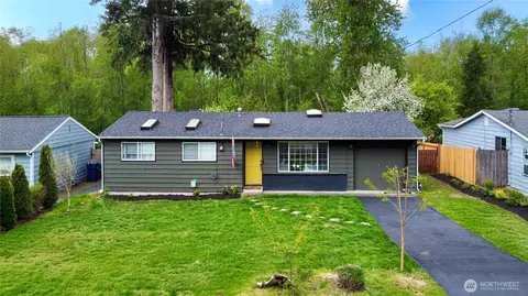 21106 22nd Ave W, Lynnwood, WA 98036