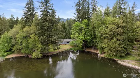 23861 SE 162nd St, Issaquah, WA 98027