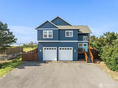 193 Marine View Dr SE, Ocean Shores, WA 98569