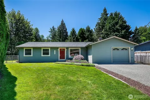 6053 211th Ave NE, Redmond, WA 98053