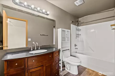 Bath - 208 Nelsen St NE, Orting, WA 98360 photo 1 of 2