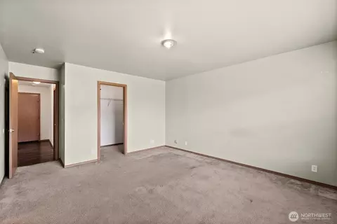 Bedroom - 208 Nelsen St NE, Orting, WA 98360 photo 2 of 6