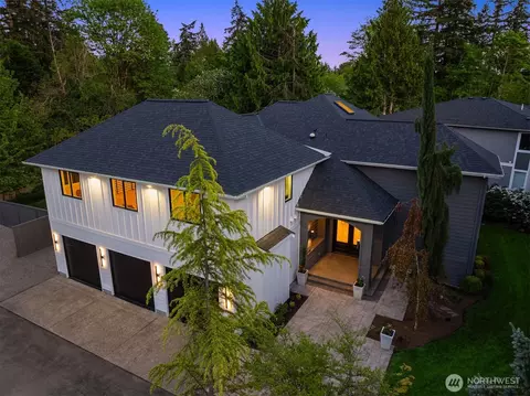 9732 Slater Ave NE, Kirkland, WA 98033