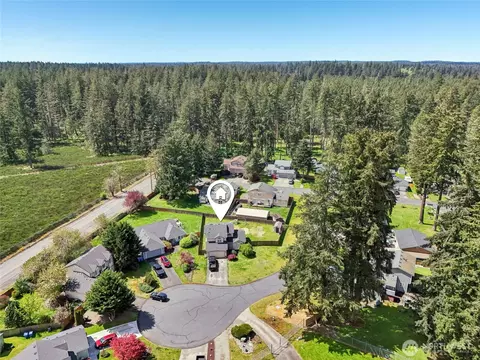 108 207th St E, Spanaway, WA 98387 photo 3