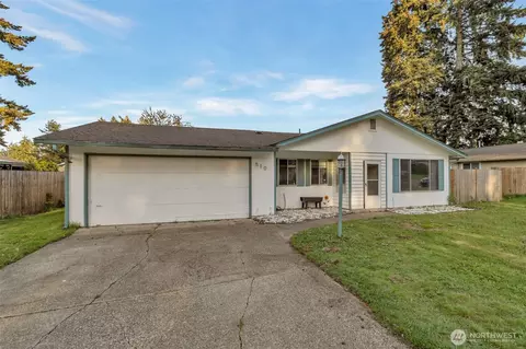 510 Penguin Ct SE, Lacey, WA 98503