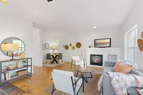 1577 Cherrylane Ave S #1577, Seattle, WA 98144